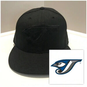 New Era 59Fifty Fitted Blackout Toronto Blue Jays Ball  Cap